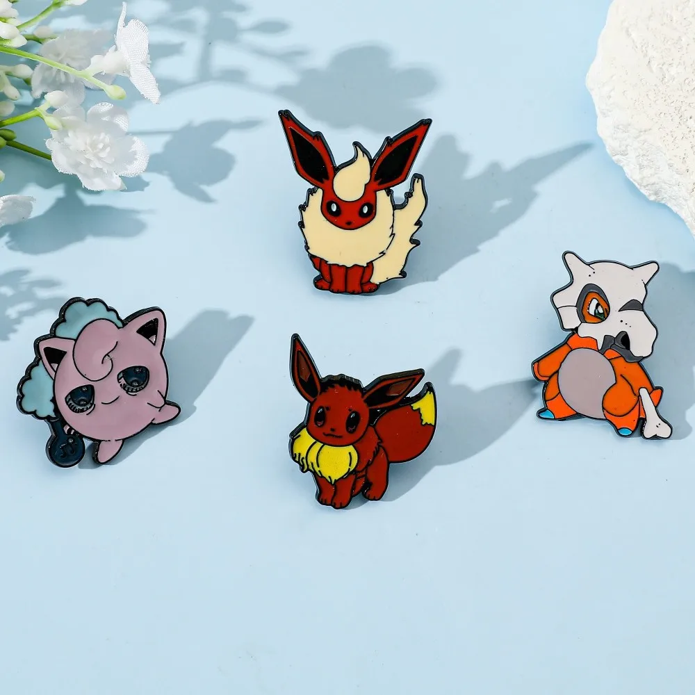 Lot de 4 Broches Personnages d - Cosplay Prop Bag avis et prix