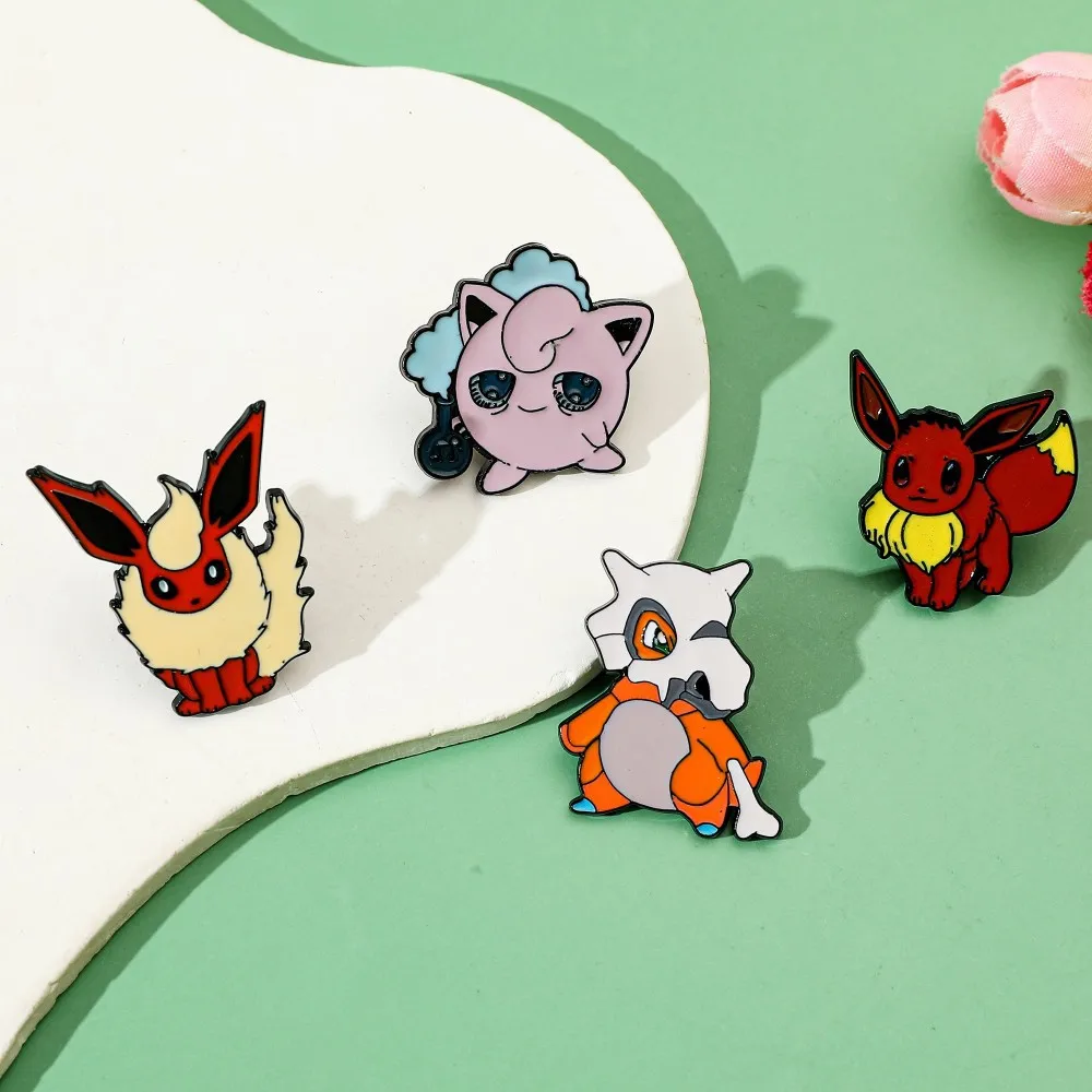 Lot de 4 Broches Personnages d - Cosplay Prop Bag avis et prix